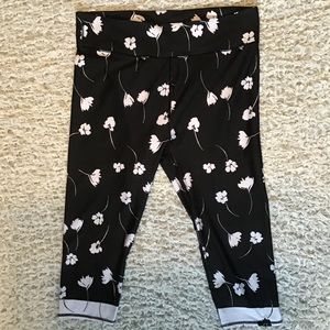 Fabletics plus size Capri